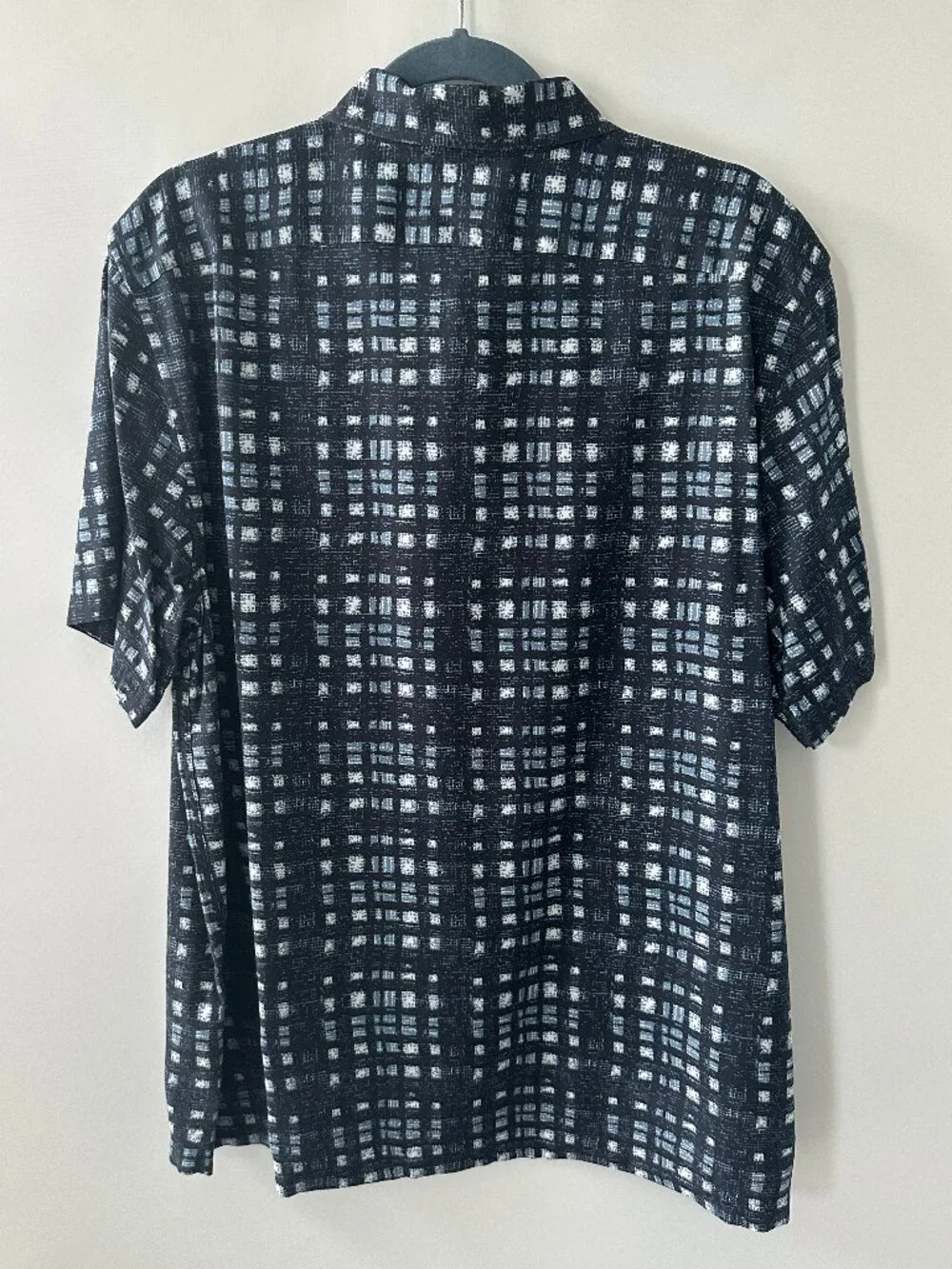 Banana Republic Navy Blue Square Pattern Large Slim Fit Men's Short Sleeve Shirt